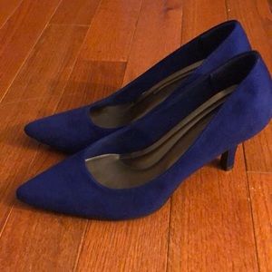 Comfort plus blue pumps